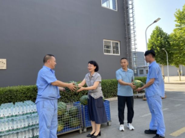 市總工會領(lǐng)導來我公司進行慰問